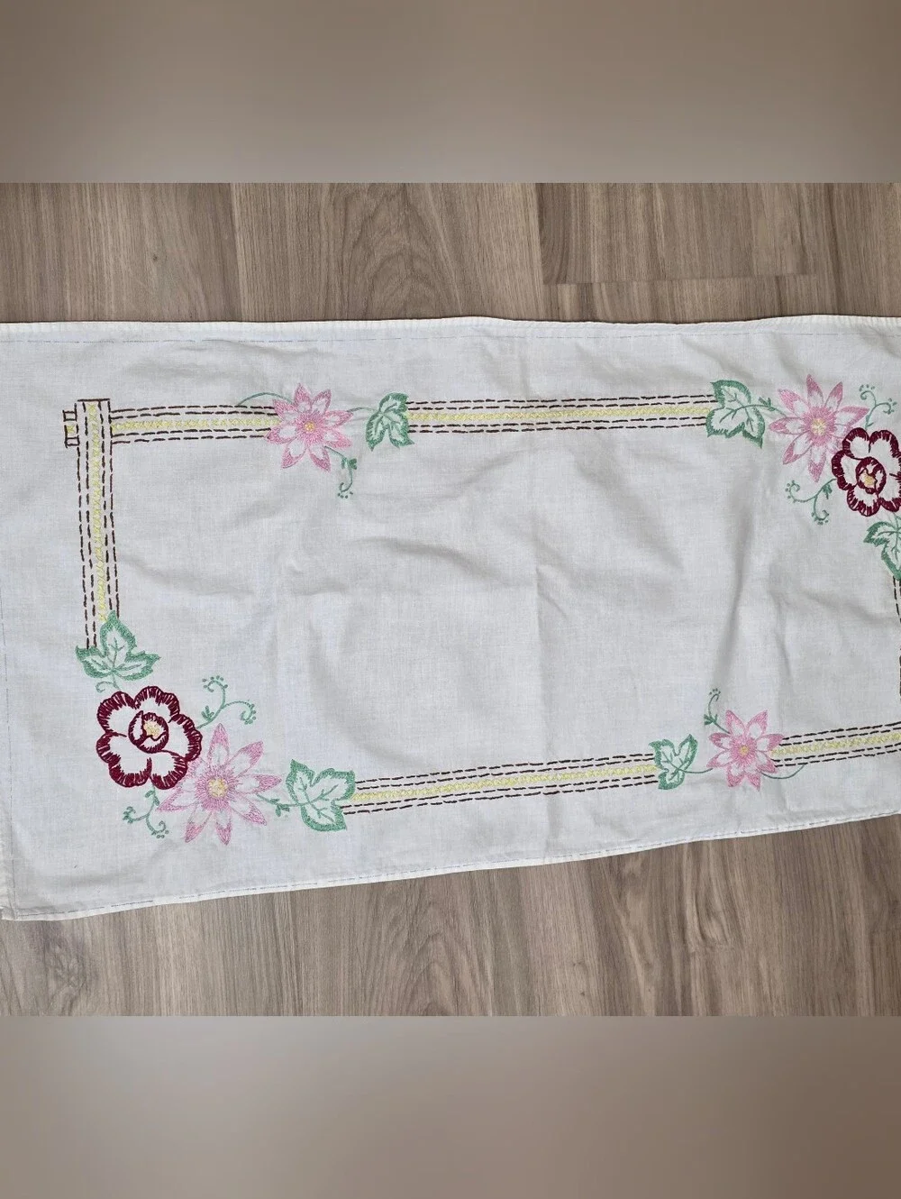 Vintage White Linen Embroidered Red And Pink Flowers Table Runner